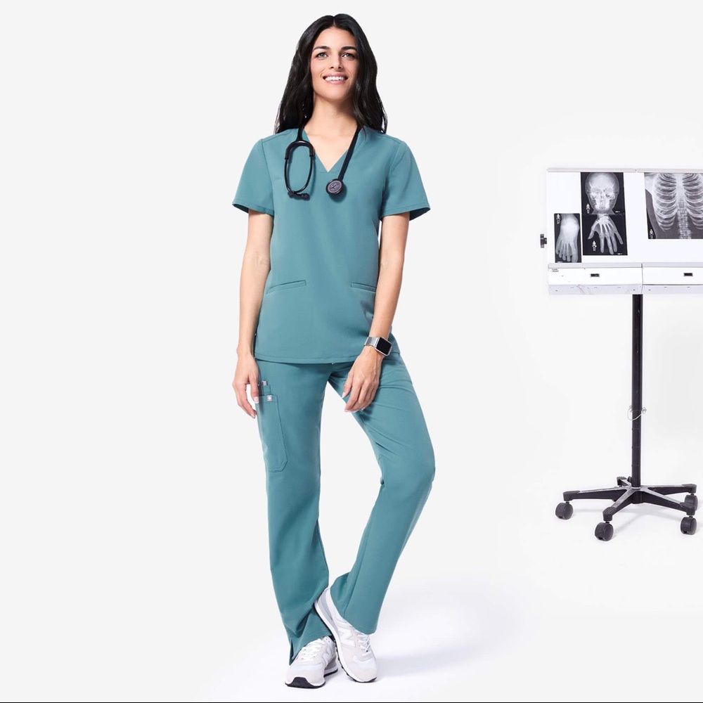 FIGS hydrogreen scrub pants